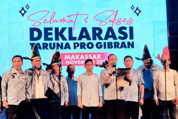 Cawapres Gibran hadiri deklarasi Taruna For Gibran di Pantai Losari 