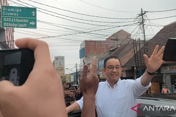 Kampanye di Kota Bogor, Anies Baswedan santap Doclang