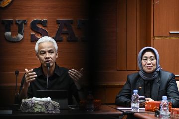 Ganjar ke komedian: Kalau kalian saya kritik, jangan marah ya