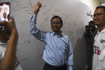 Hari ke-6 kampanye, Mahfud Md sambangi pesantren di Jawa Timur