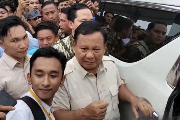 Prabowo ringkas pidato saat hadir di pesta masakan Bobon Santoso