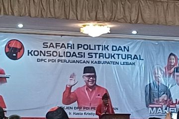 Hasto : Baliho Ganjar-Mahfud tak semasif dipasang di ruang publik 