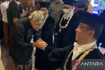 Ganjar bertemu Pratikno di Dies Natalis ke-74 UGM