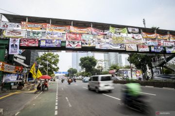 Pencabutan APK pemilu menunggu Bawaslu DKI