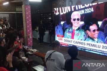 Debat capres kedua, pendukung Ganjar-Mahfud nobar di Media Center TPN