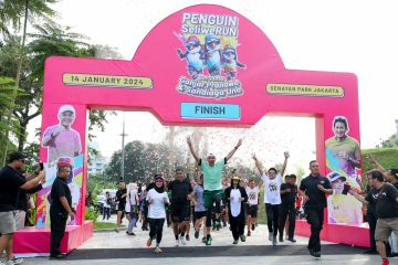 Ganjar bahas ketahanan pangan saat tinjau UMKM di Senayan Park