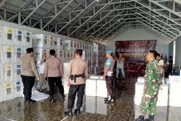 Kapolres Banggai cek gudang logistik KPU