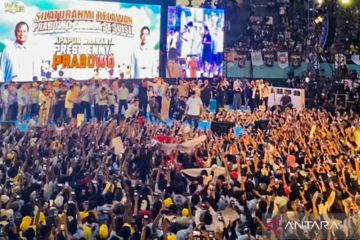 Capres Prabowo bakar semangat relawan saat kampanye di Makassar 