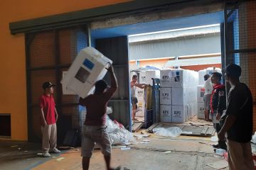 KPU Lumajang prioritaskan distribusi logistik di lereng Semeru 