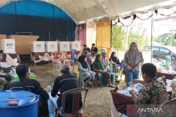 KPPS Mukomuko layani pemilih sakit agar ikuti PSU Pemilu 2024