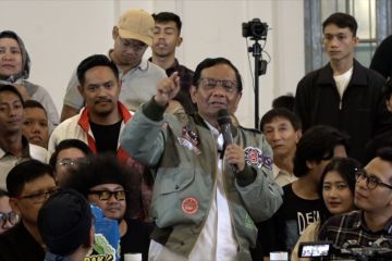 Sindir Gibran, Mahfud MD katakan sanksi sosial tetap berlaku