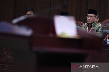 KPU serahkan alat bukti tambahan berupa formulir D Kejadian Khusus