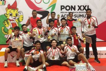 Hasil akhir bulu tangkis beregu PON 2024: Jateng sapu bersih