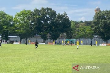 Hoki putri Kaltim perlebar peluang ke final usai kalahkan Kalbar 4-0