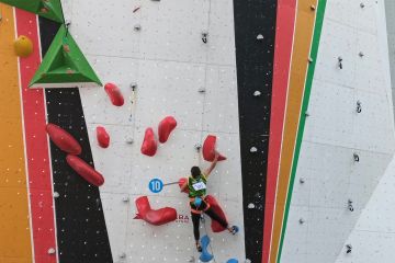 Panjat tebing - Alma bersaing ketat di final lead perorangan putri