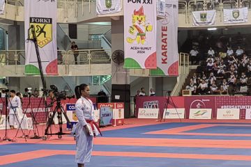 Karate - Krisda Aulia pertahankan medali emas kata perorangan putri
