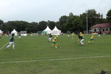 Hoki outdoor putri Kaltim kalahkan Jatim di babak penyisihan