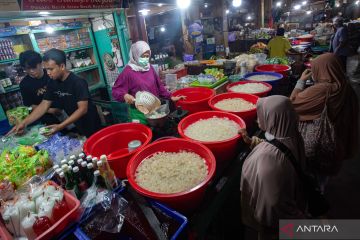 Penjualan kolang-kaling saat Ramadhan