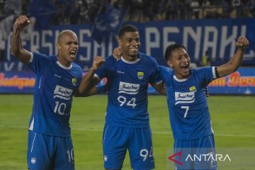 Persib Bandung memenangkan penghargaan dua kategori di Santini JMTV Awards 2025