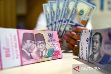 Nilai tukar rupiah melemah akibat sikap The Fed belum benar-benar "dovish"