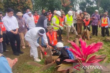 Tim peneliti memulai tahap pemugaran di Situs Gunung Padang