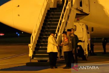 Presiden Prabowo tiba di Padang, tinjau kembali daerah terdampak bencana