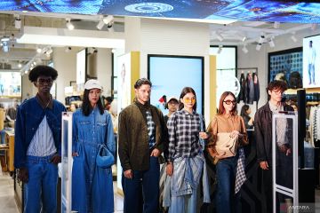 Tren penggunaan pakaian denim diprediksi bergeser