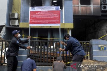 KLH segel gudang pestisida di Tangerang Selatan
