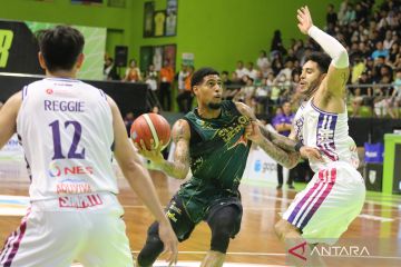  Pacific Caesar Surabaya kalah 77-92 dari RANS Simba Bogor