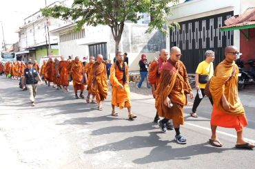 Perjalanan spiritual Thudong, 36 biksu tiba di Pekalongan