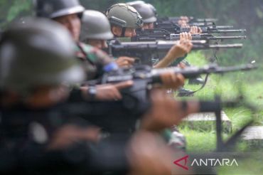 Tingkatkan kemampuan personel, Marinir TNI AL gelar latihan dasar perorangan