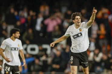 Valencia kalahkan Alaves, Sevilla imbang kontra Vallecano