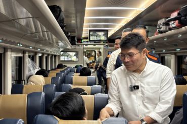 Dirut ANTARA melepas peserta mudik bersama ANTARA