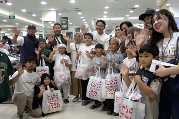 Sambut Idul Fitri, anak yatim di Jayapura dapat baju Lebaran