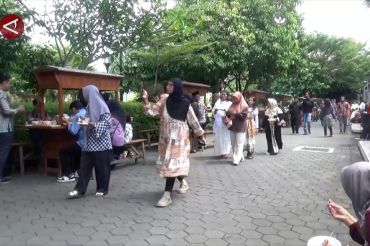 Hadirkan puluhan angkringan, Pemda DIY jamu warganya saat silaturahmi