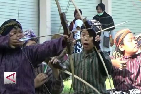 Jemparingan Bentuk Karakter Siswa Lebih Fokus