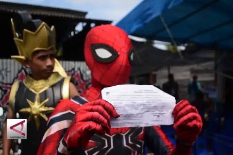 Saat Gatotkaca dan Spiderman mencoblos