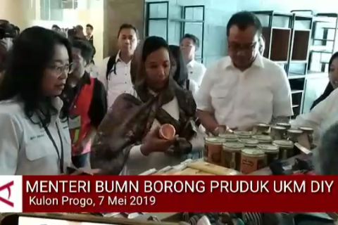 VIDEO: Menteri BUMN borong produk UKM DIY