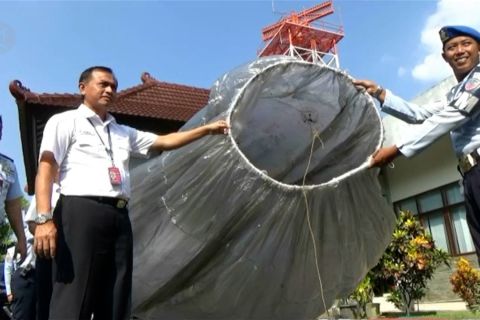 Menerbangkan balon udara liar, akan diseret ke ranah pidana