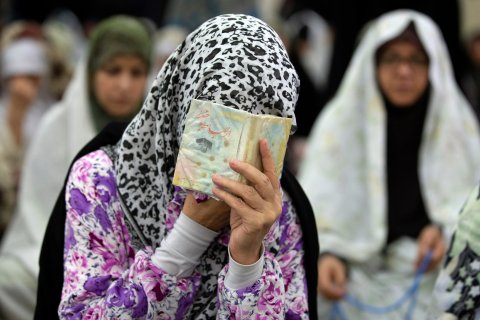 Menuntut ilmu cara mengenal Allah
