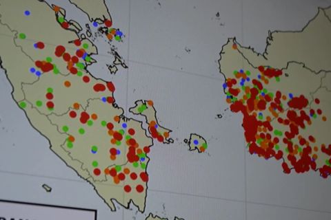 Riau kembali puncaki jumlah titik panas terbanyak di Sumatera