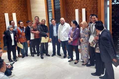 Hendrik Lewerissa sambut gembira penyerahan RUU Daerah Kepulauan