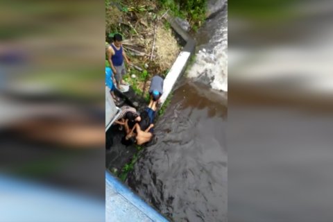 Ratusan siswa SMPN 1 Turi Sleman hanyut di Sungai Sempor