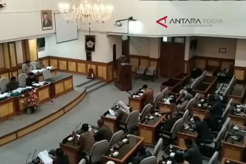VIDEO- DPRD Kulon Progo tunda tetapkan Wabup