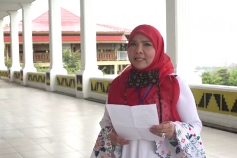 Puisi Eva Dwiana Di Hari Kartini