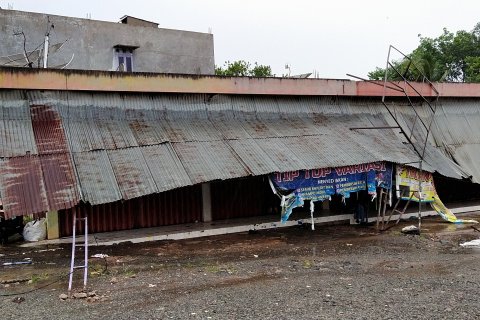 Puting beliung ratakan dua rumah dengan tanah di Mesuji