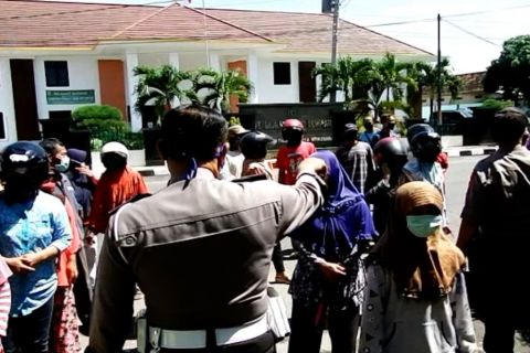 Pentingnya kesadaran masyarakat dalam penanganan COVID-19