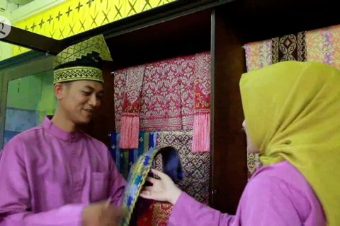 Melestarikan budaya Melayu Riau lewat tenun songket Siak