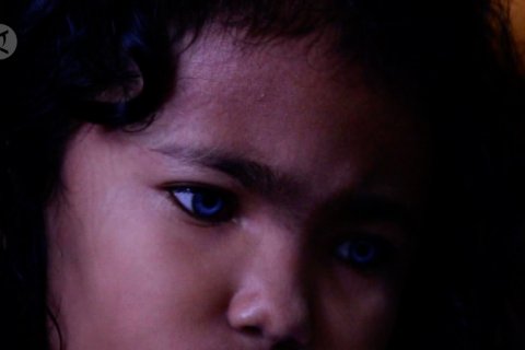 Gadis kecil bermata biru dari Pekanbaru