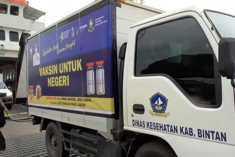 Belasan ribu dosis vaksin COVID-19 tiba di Batam